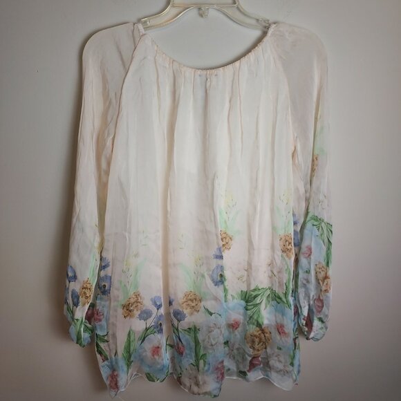 Le Marais floral silk Top. - Picture 6 of 6